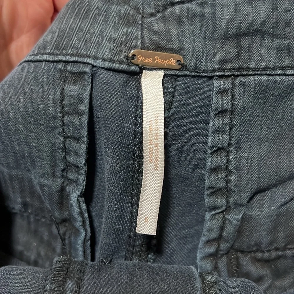 Free People Boyfriend Chino Pant Buttonfly Navy size 6